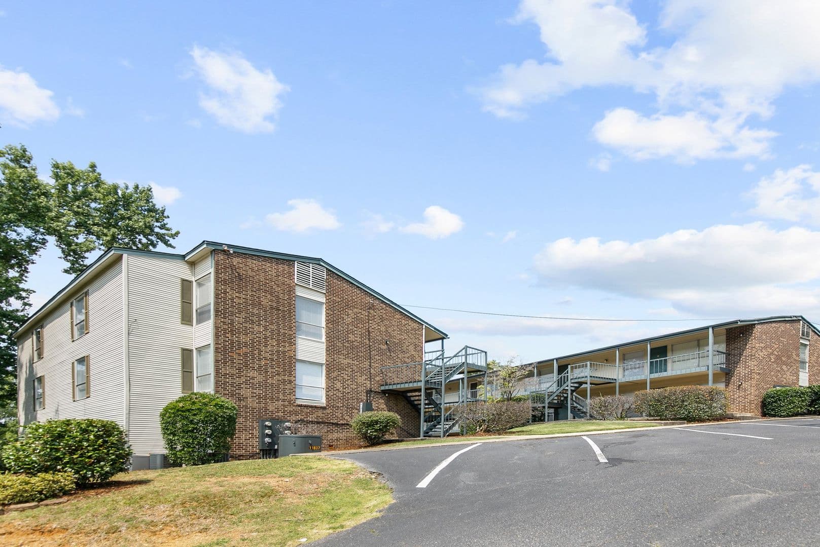 Birmingham Apartment: 1502/1504/1508 14th Ave S