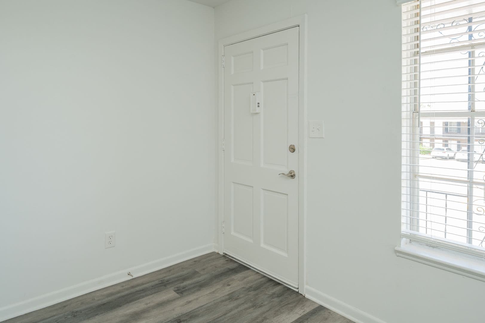 Birmingham Apartment: 3477 Cliff Terrace S
