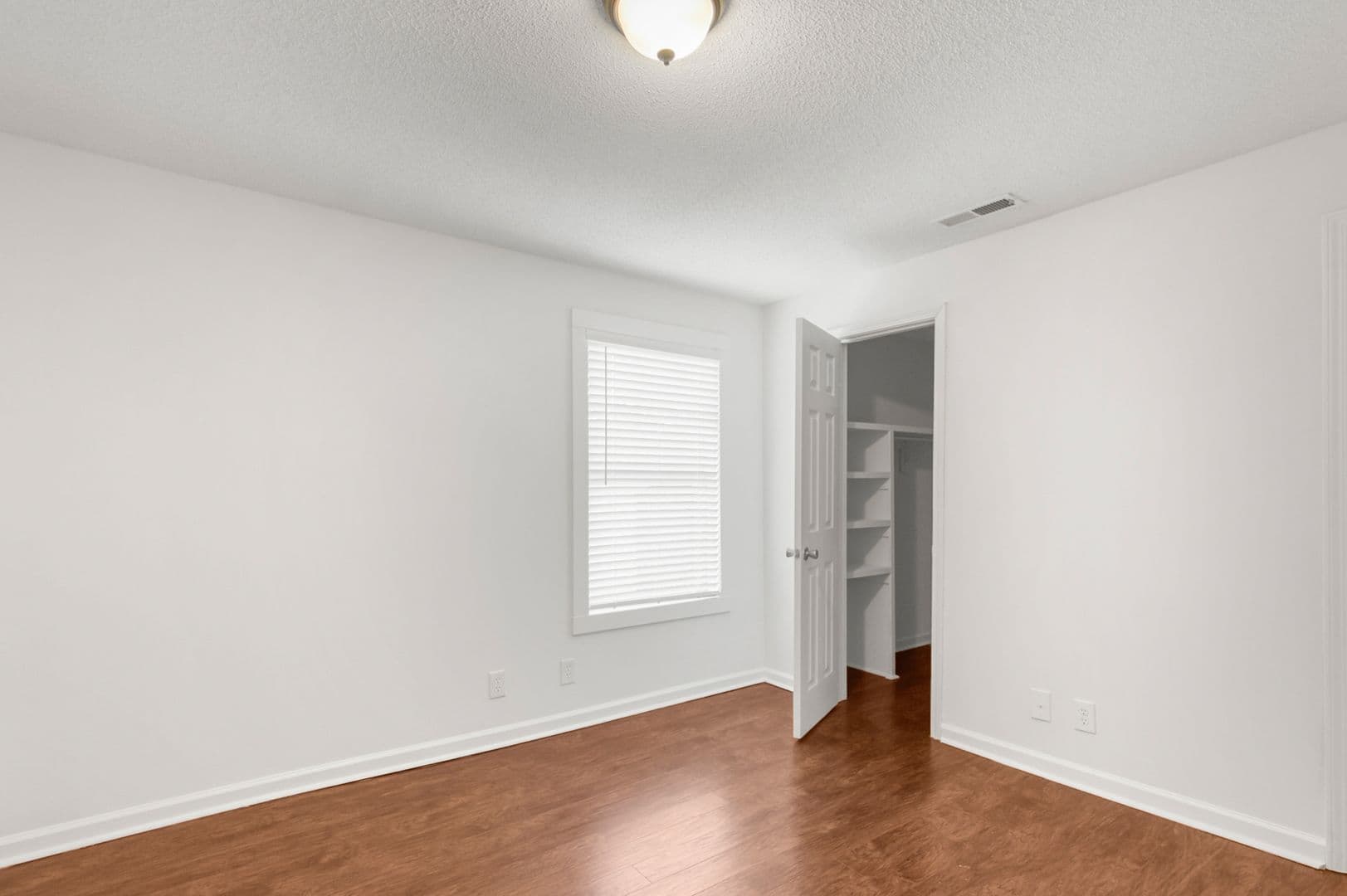 Birmingham Apartment: 1633 13th Ave S