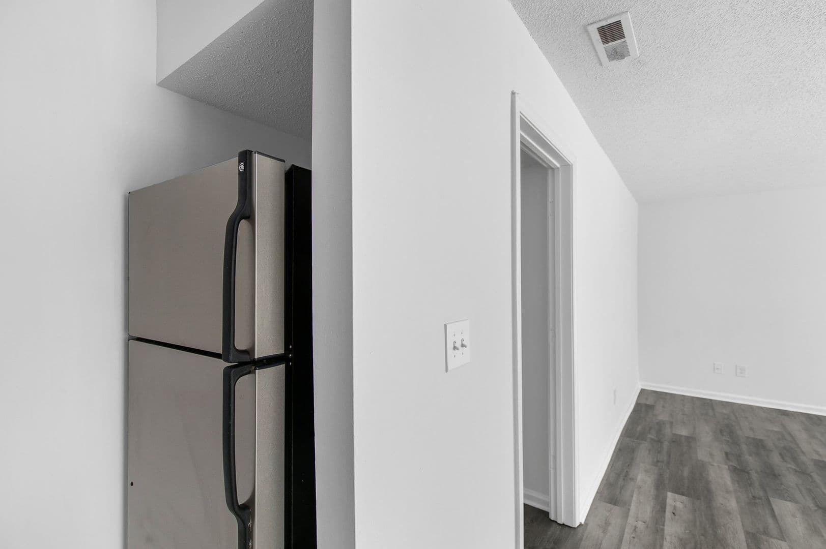 Birmingham Apartment: 1502/1504/1508 14th Ave S