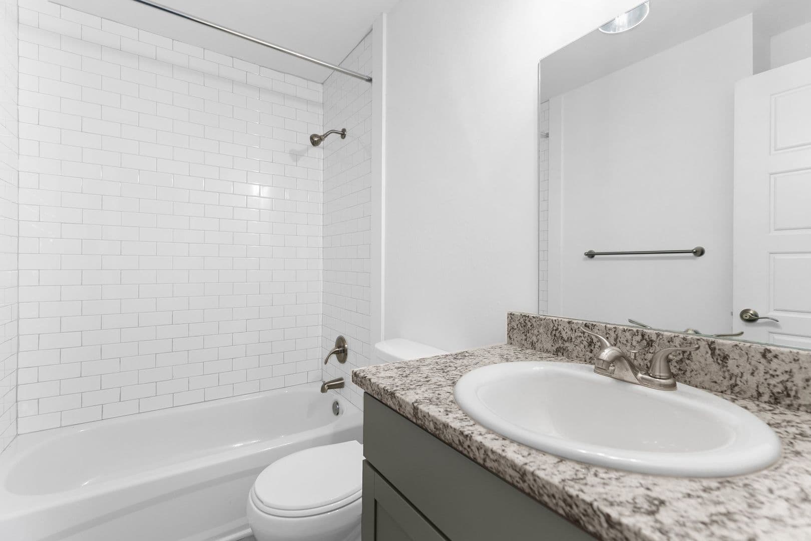 Birmingham Apartment: 4112 5th Avenue S
