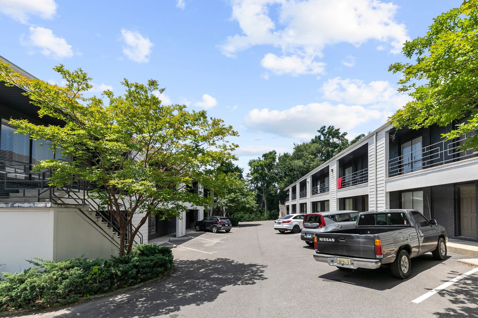 Birmingham Apartment: 1613 13th Ave S