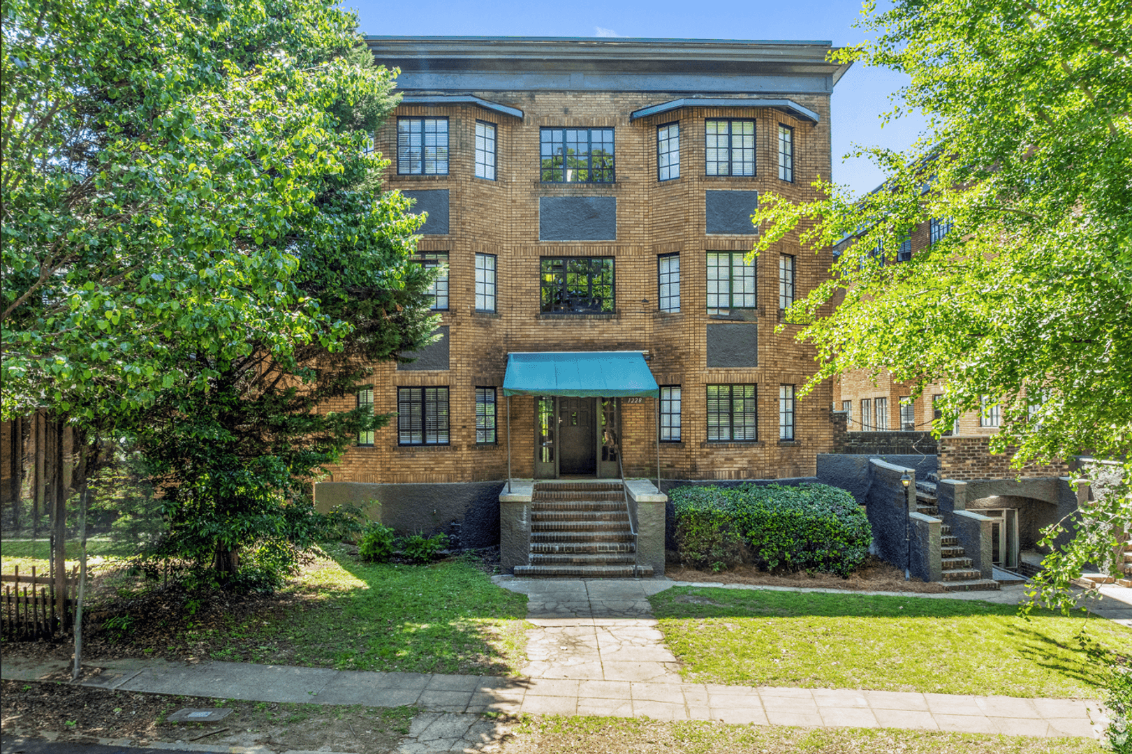 Birmingham Apartment: 1226-1228 29th Street South