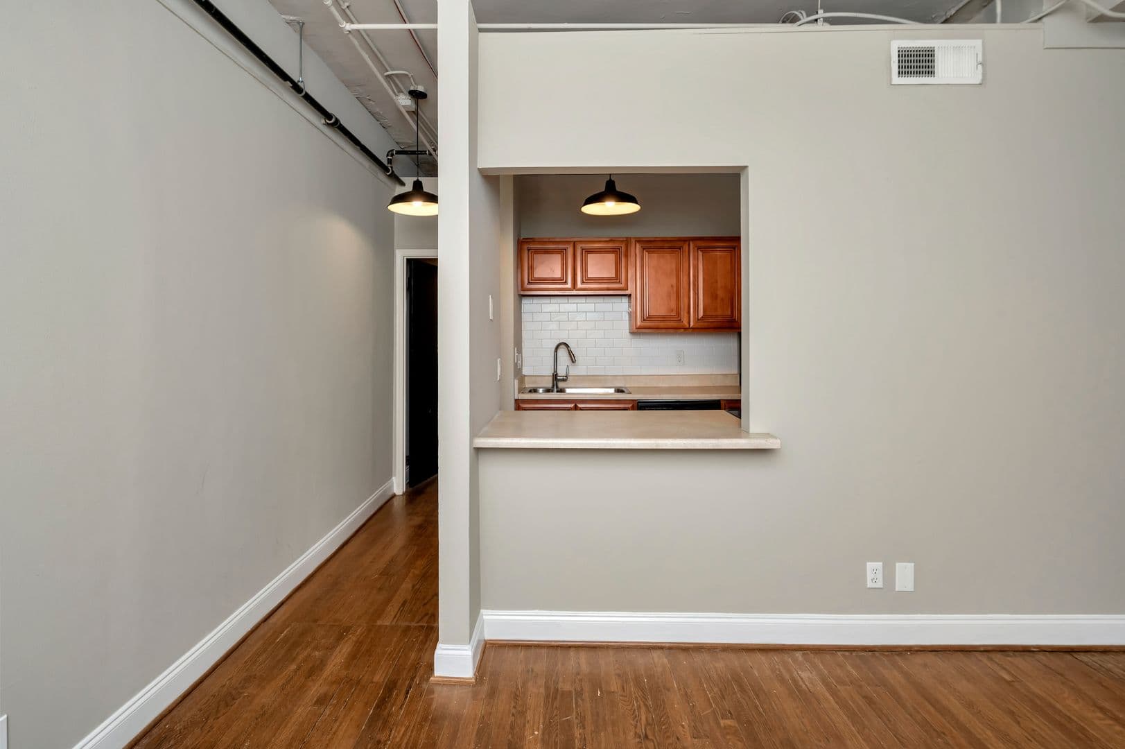 Birmingham Apartment: 1124 20th Street South