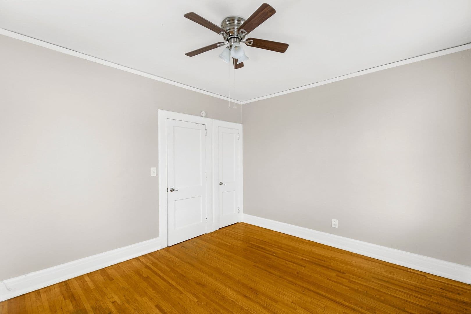 Birmingham Apartment: 2155 11th Court S