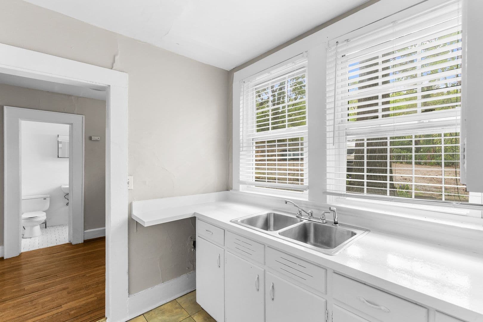 Birmingham Apartment: 2501 Caldwell Ave S