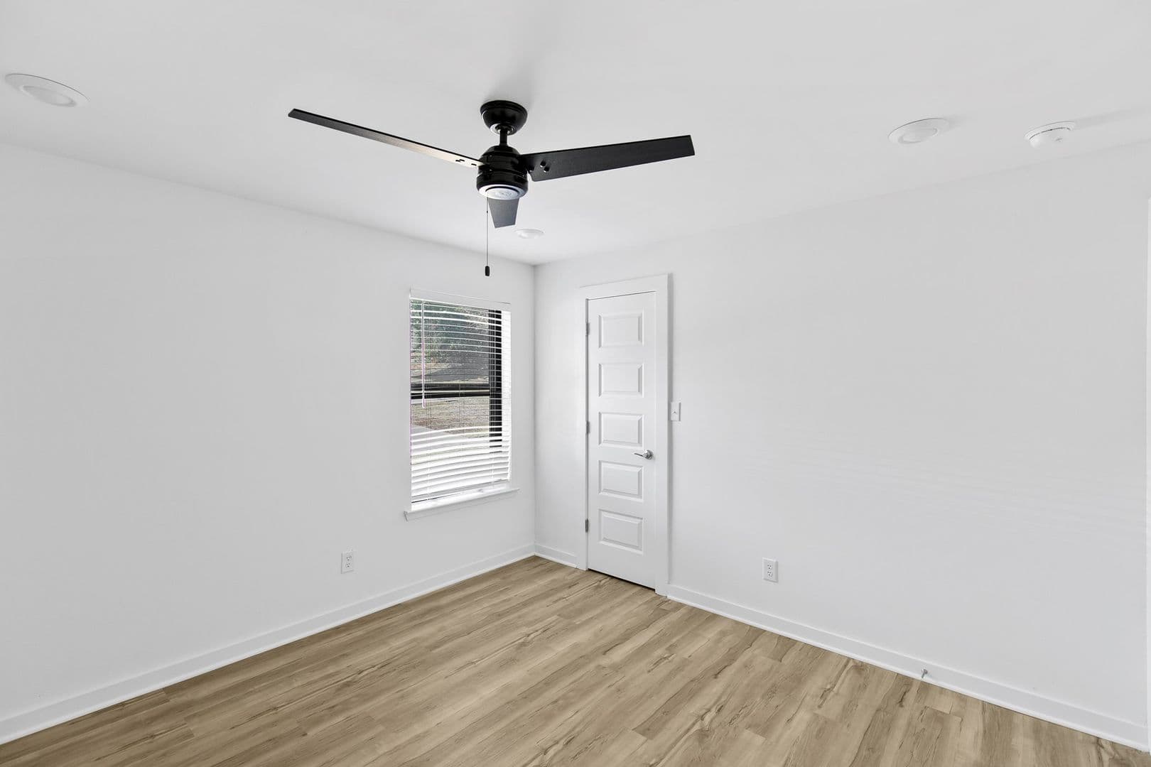 Birmingham Apartment: 3801 Green Valley Drive