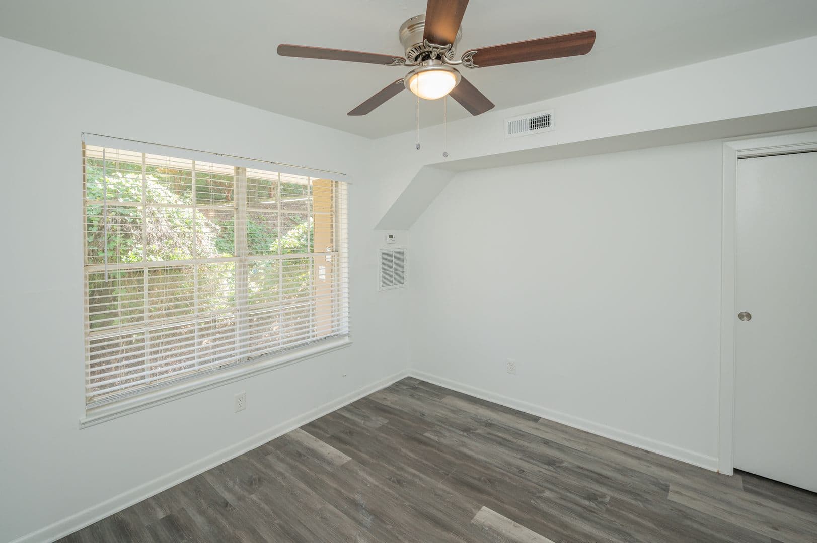 Birmingham Apartment: 3477 Cliff Terrace S