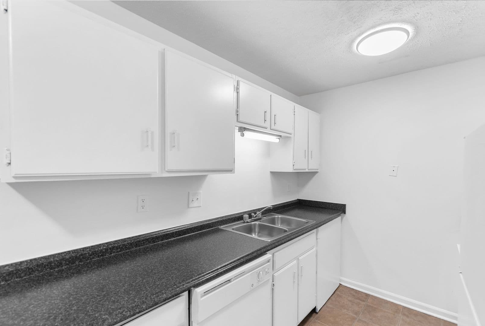 Birmingham Apartment: 1417 33rd St S