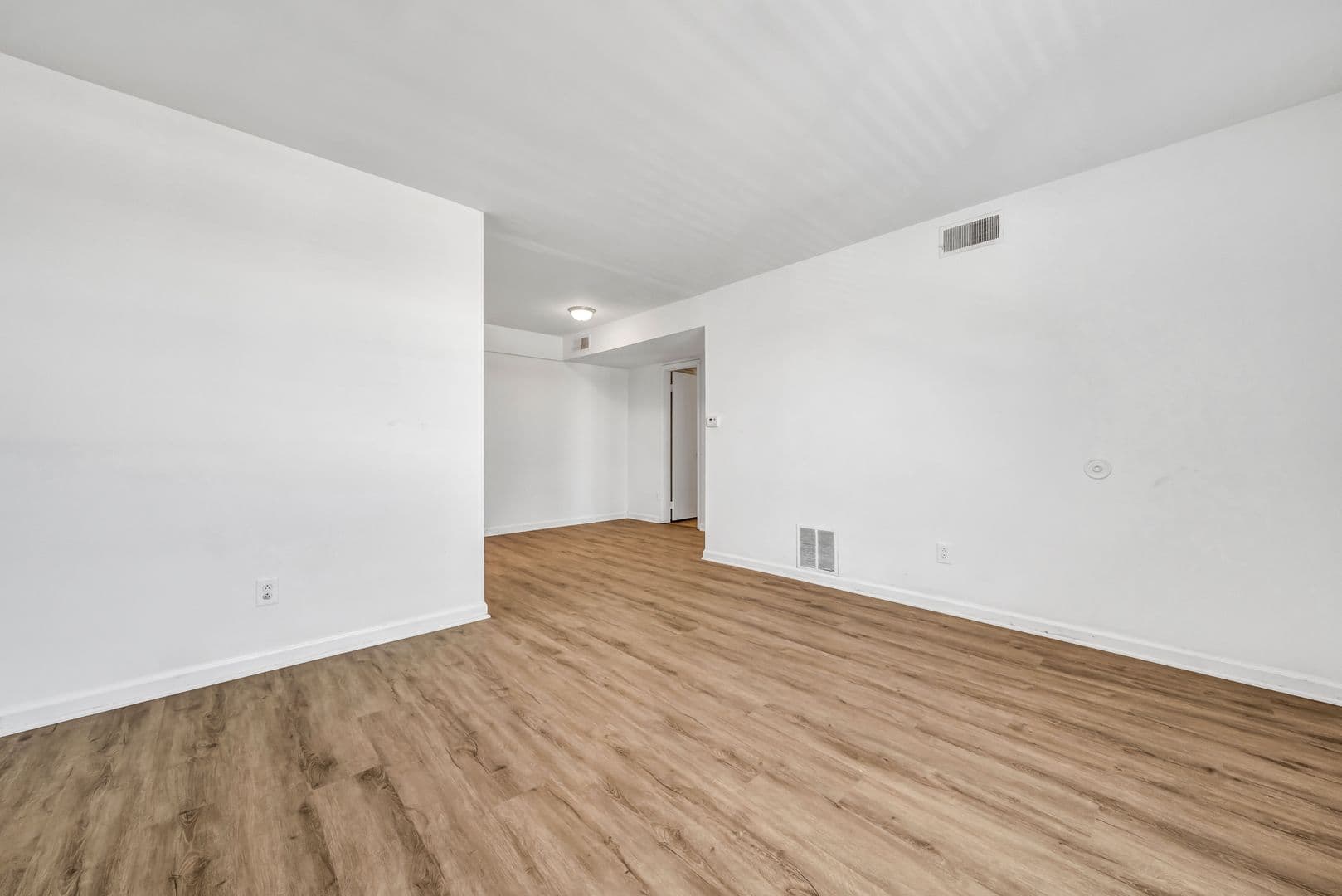 Birmingham Apartment: 3400 Cliff Road