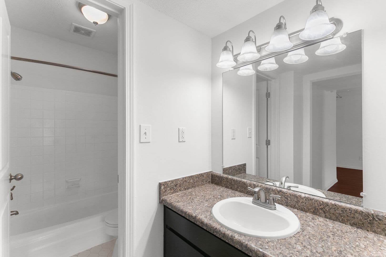 Birmingham Apartment: 1608-1620 14th Ave S