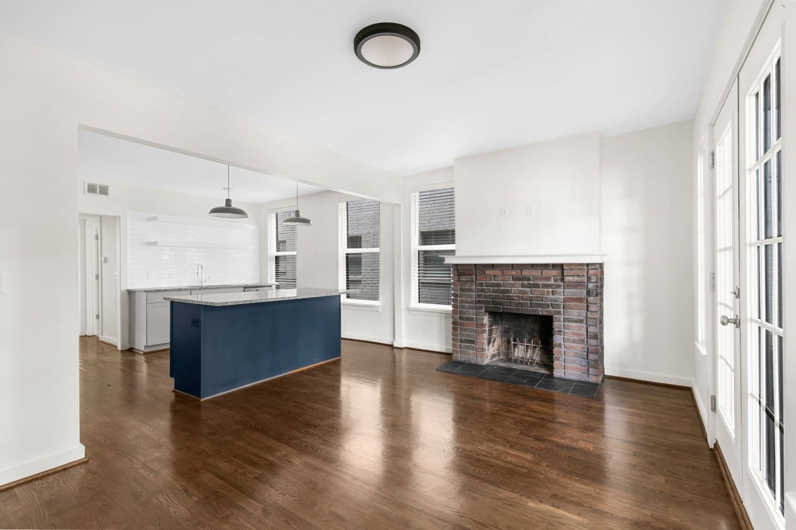 Birmingham Apartment: 901 38th St S