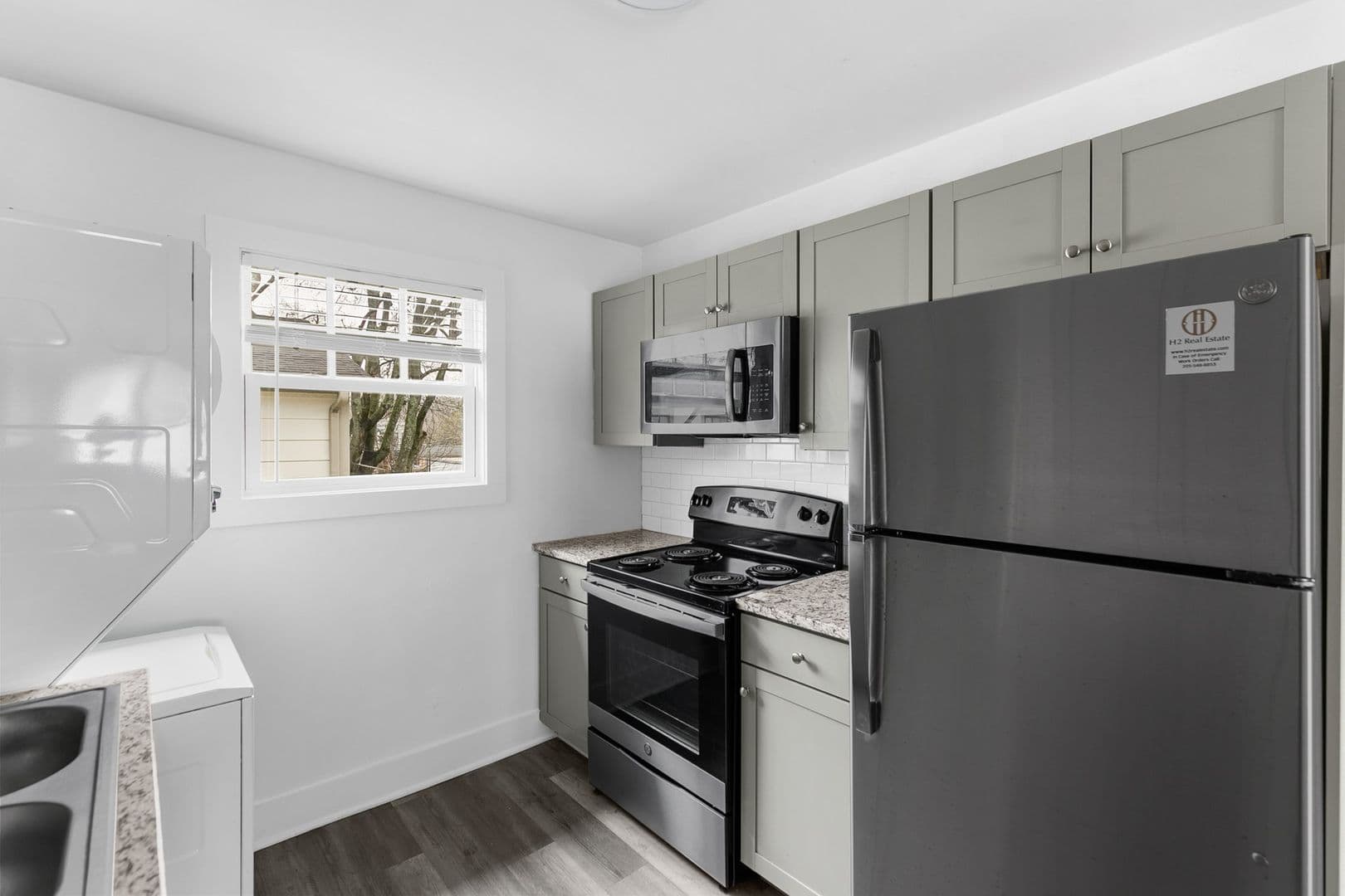 Birmingham Apartment: 4112 5th Avenue S