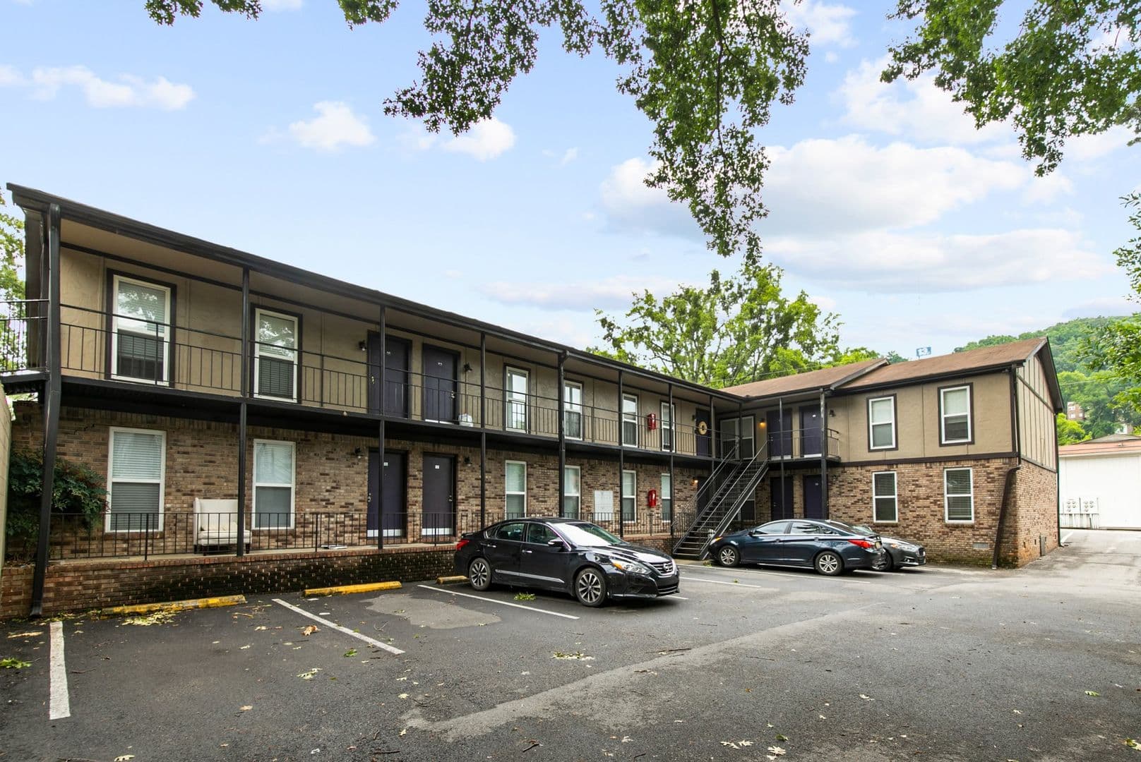 Birmingham Apartment: 1629 14th Ave S