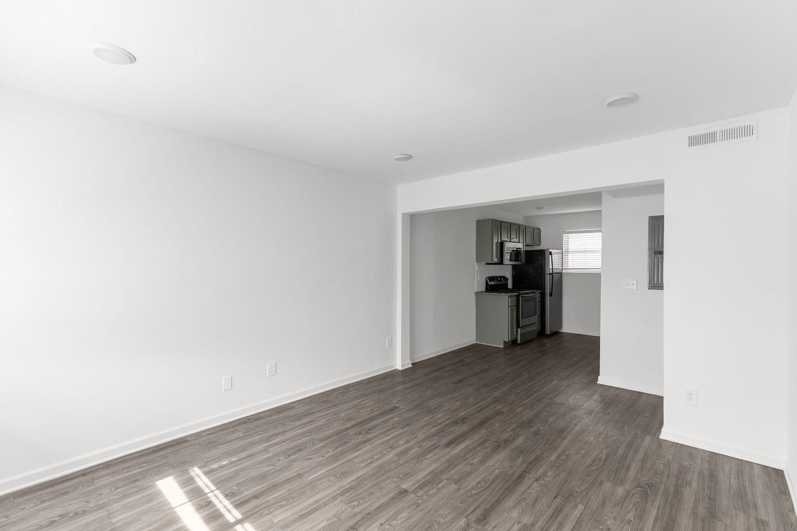 Birmingham Apartment: 4237-4241 5th Ave S