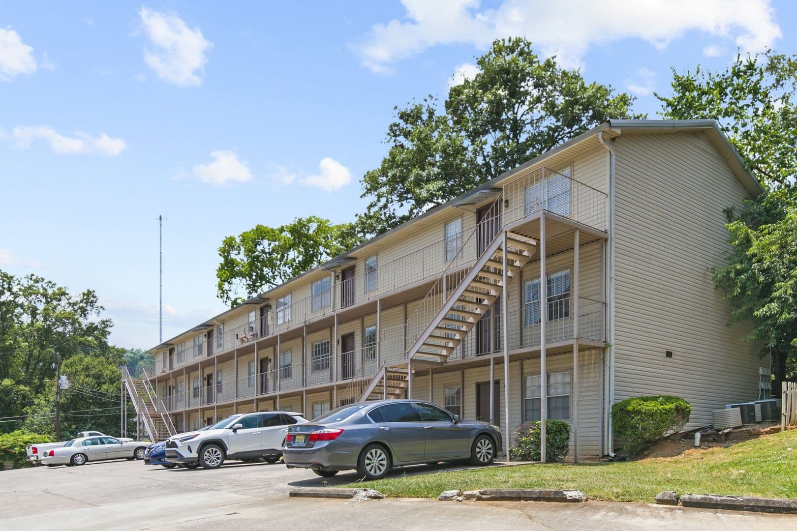 Birmingham Apartment: 1331 14th Ave S