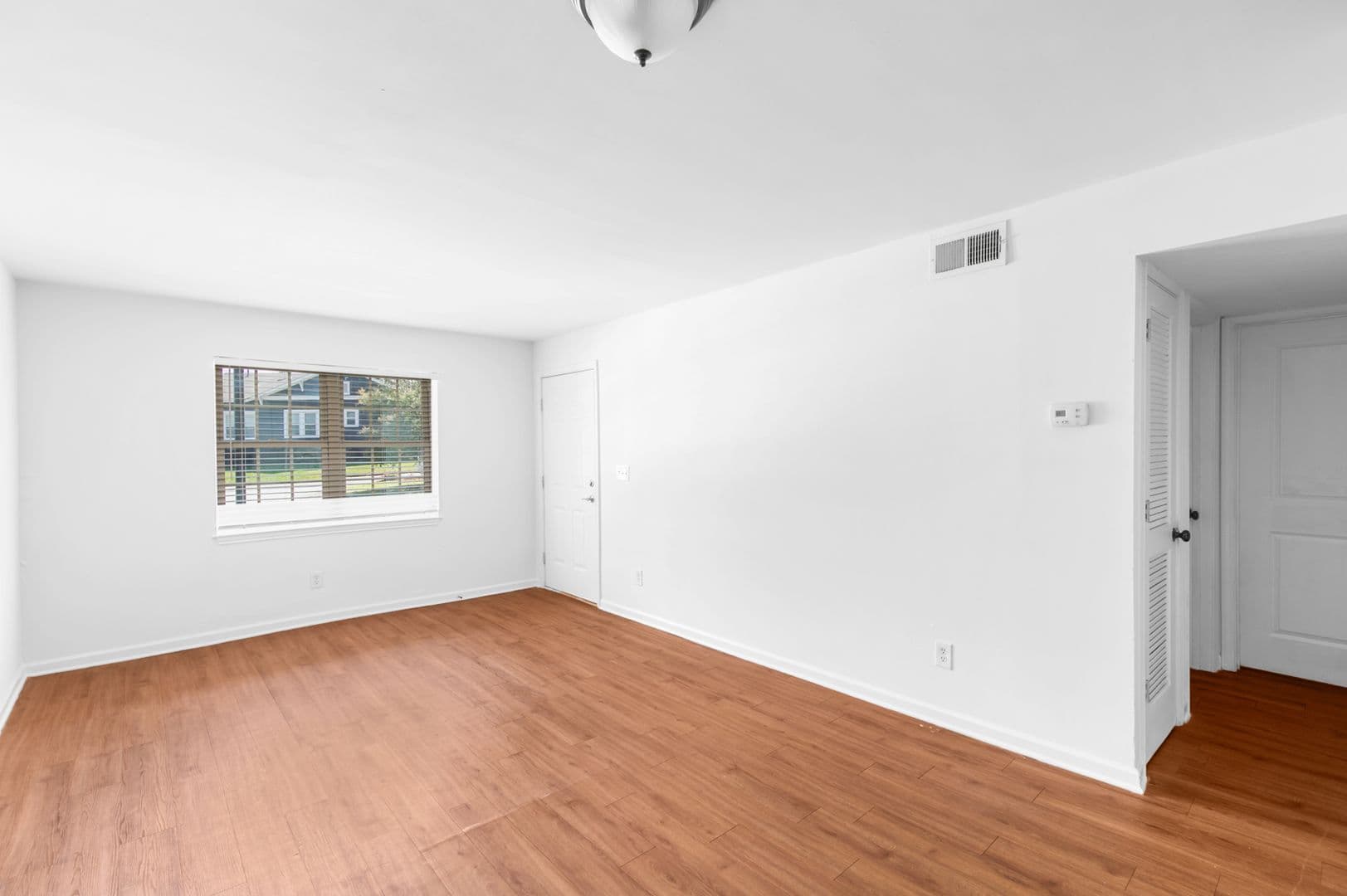 Birmingham Apartment: 4332 5th Ave S