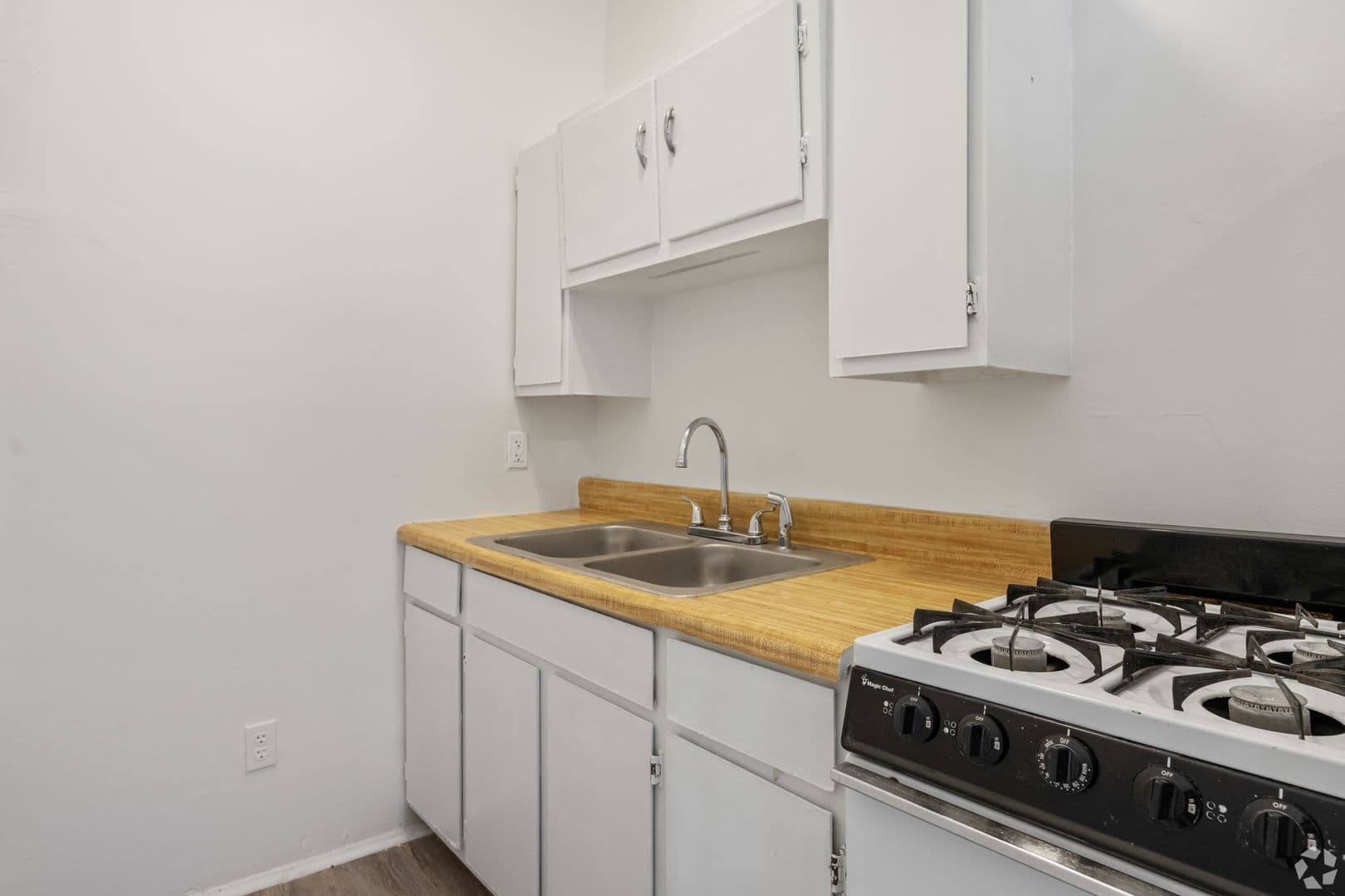 Birmingham Apartment: 1226-1228 29th Street South