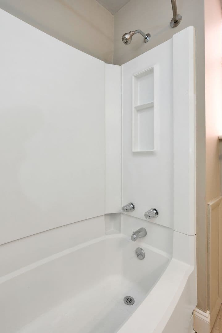 Birmingham Apartment: 1124 20th Street South