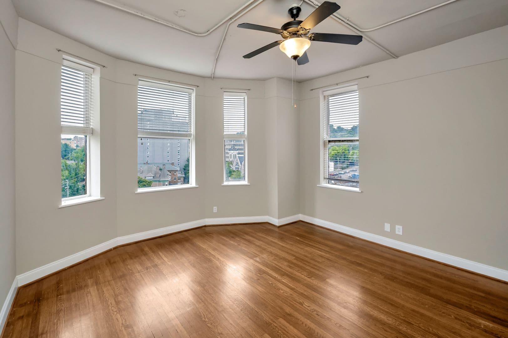 Birmingham Apartment: 1124 20th Street South