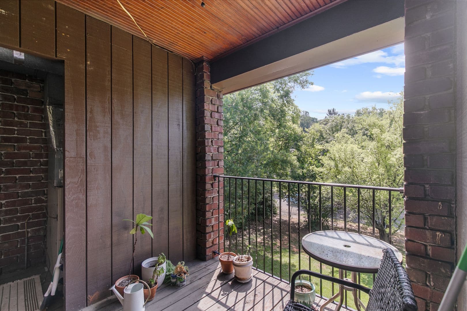 Birmingham Apartment: 633 Idlewild Circle