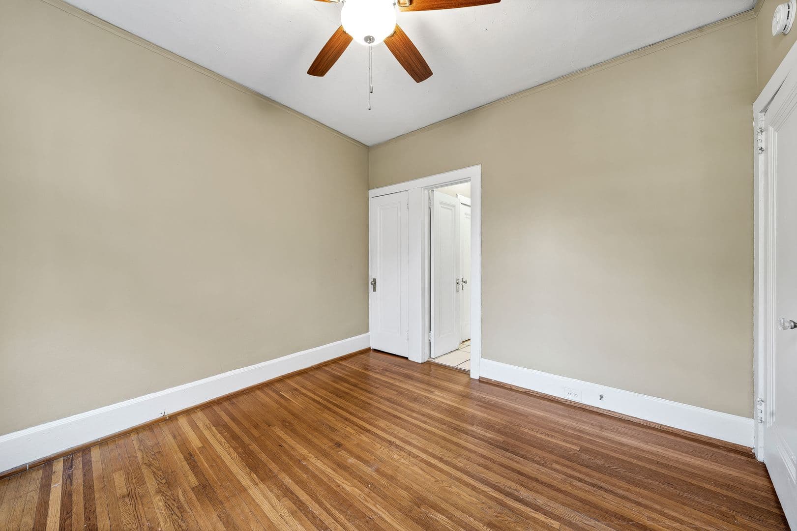 Birmingham Apartment: 1223 29th St S