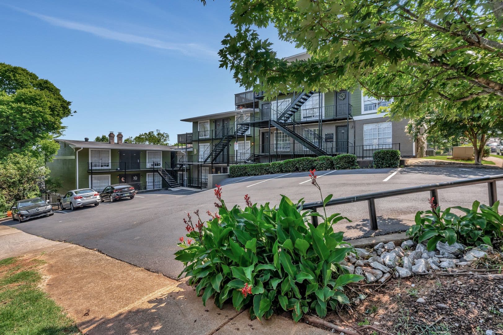 Birmingham Apartment: 1200 18th Ave S