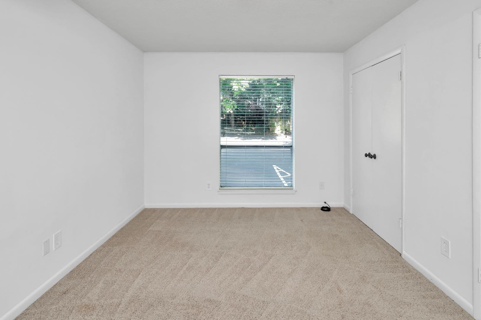 Birmingham Apartment: 1640-1644 12th Street S
