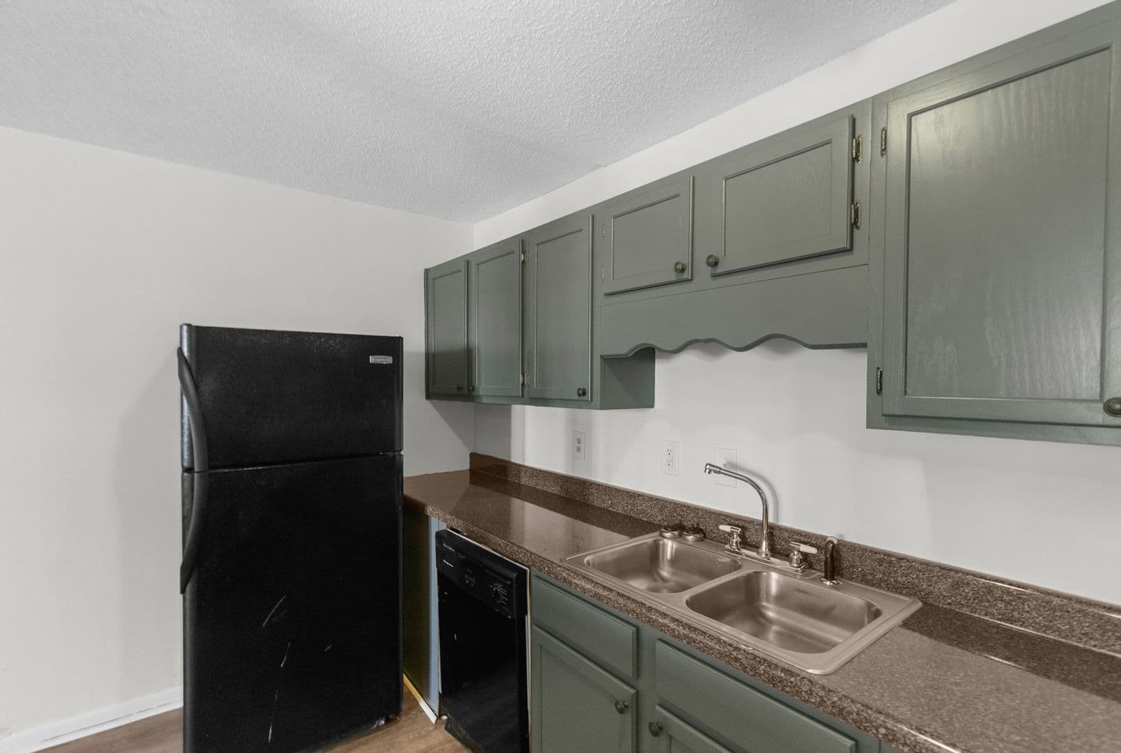 Birmingham Apartment: 1620 11th Place S