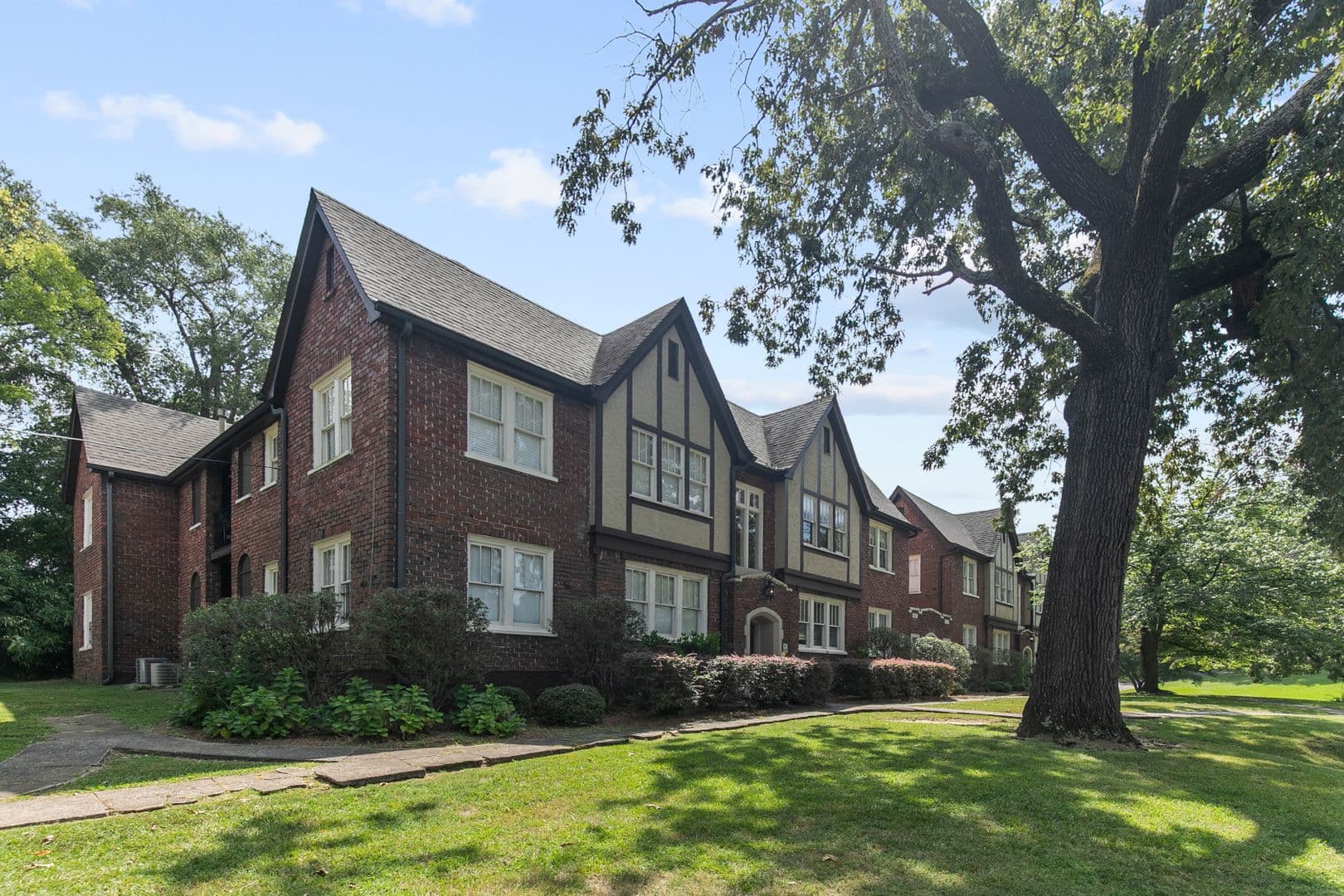 Birmingham Apartment: 633 Idlewild Circle