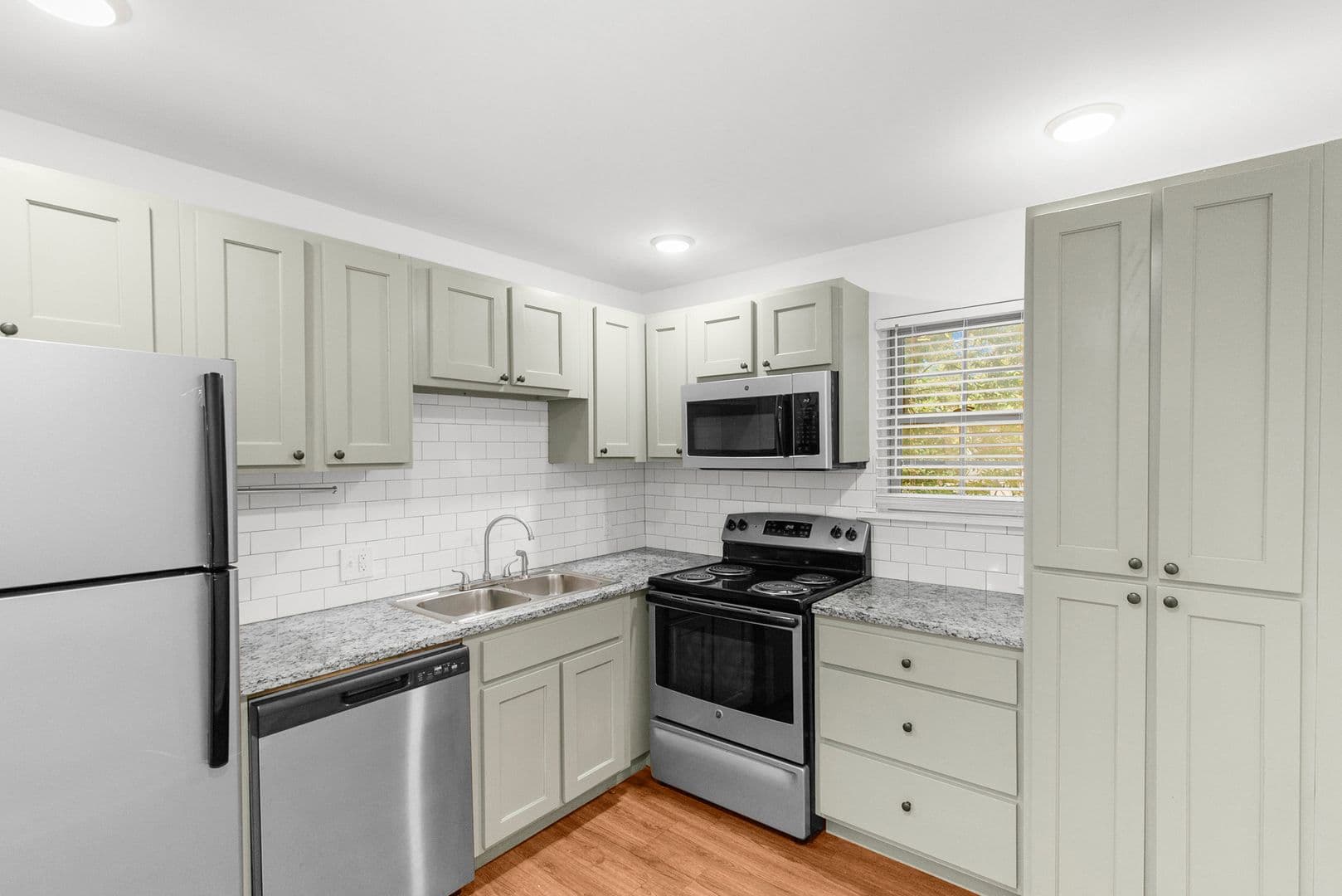 Birmingham Apartment: 4416-4420 5th Ave S
