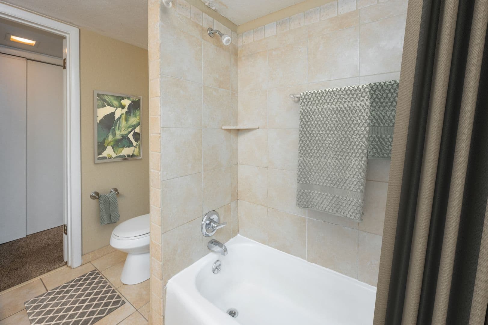 Birmingham Apartment: 1300 Altamont Way South