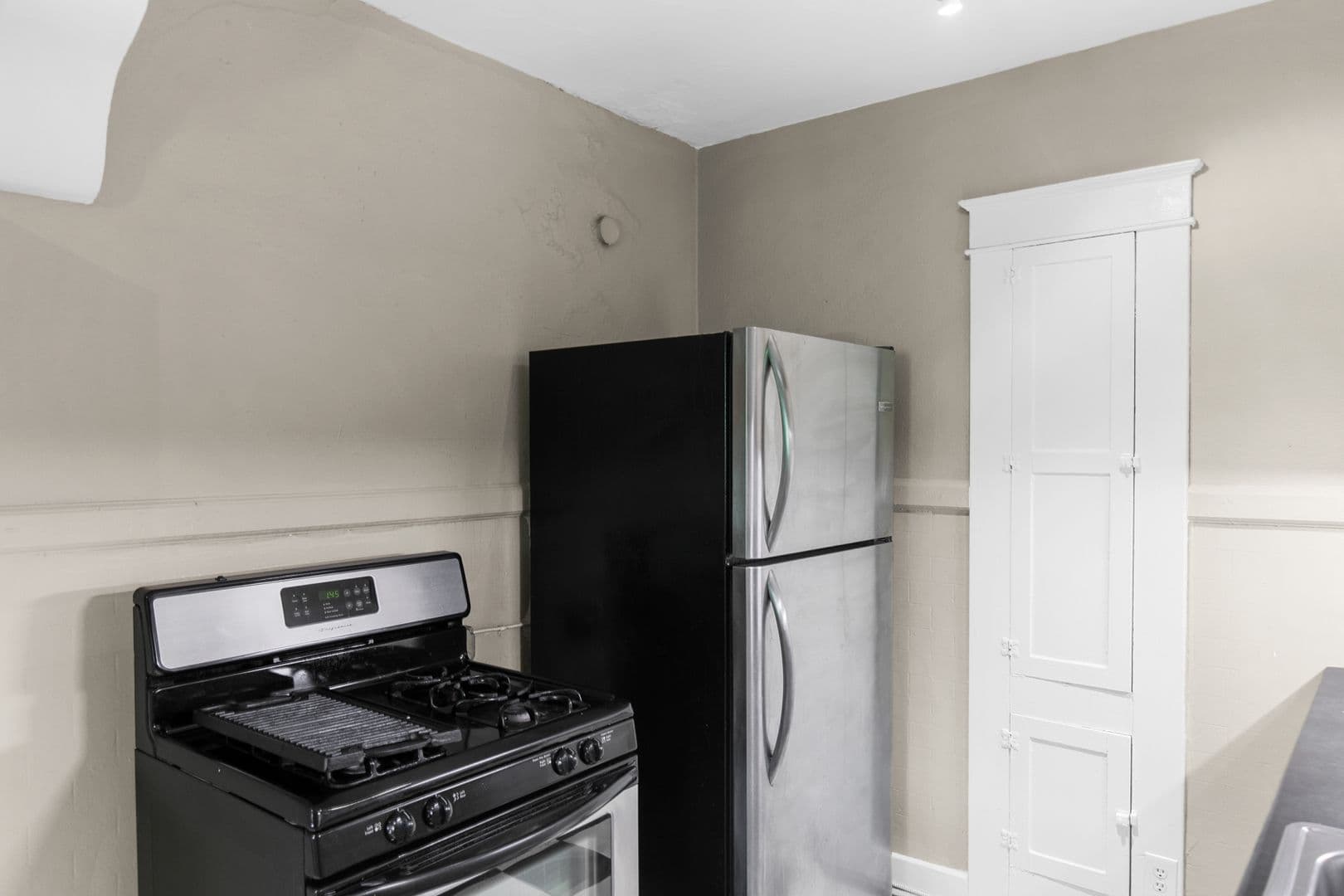 Birmingham Apartment: 633 Idlewild Circle