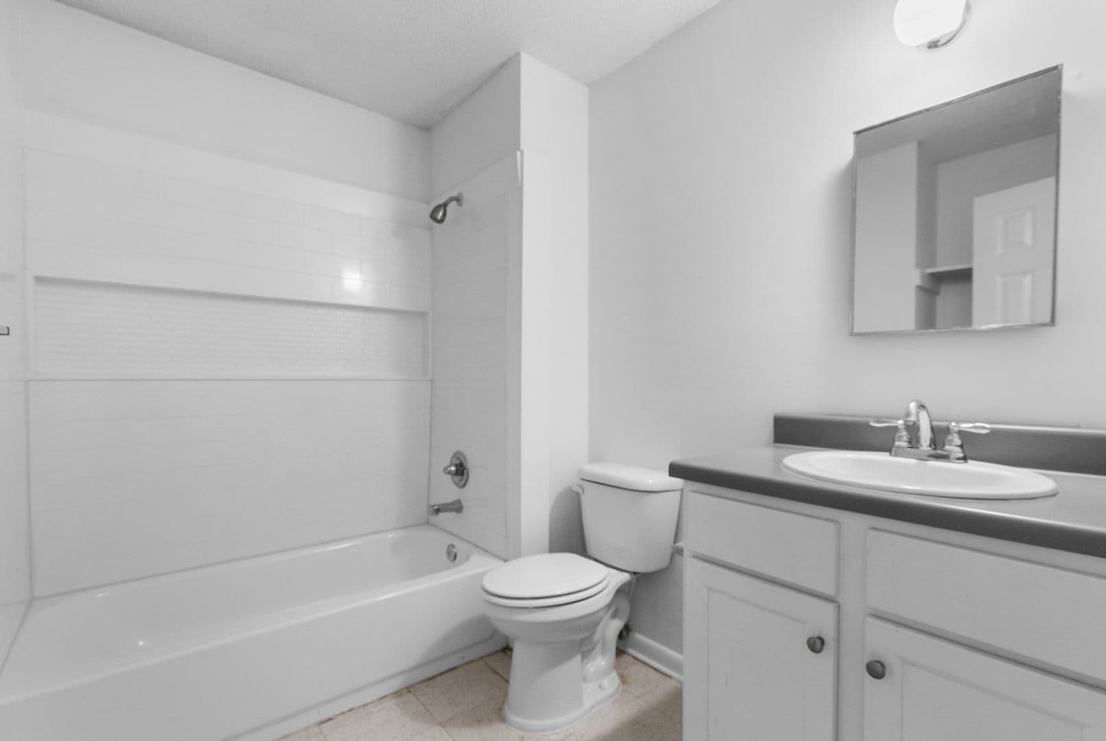 Birmingham Apartment: 4112 5th Avenue S