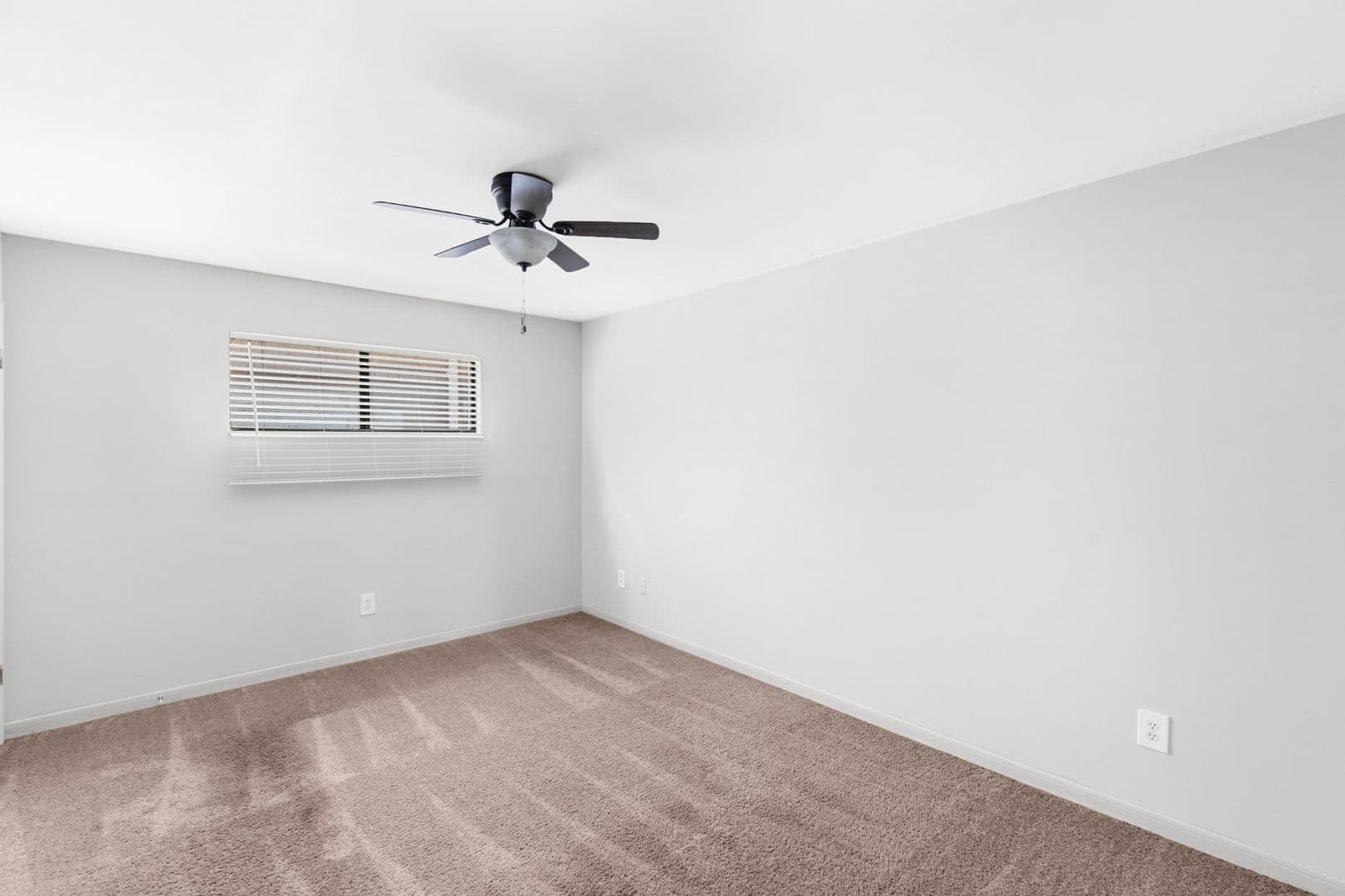 Birmingham Apartment: 909 30th St S