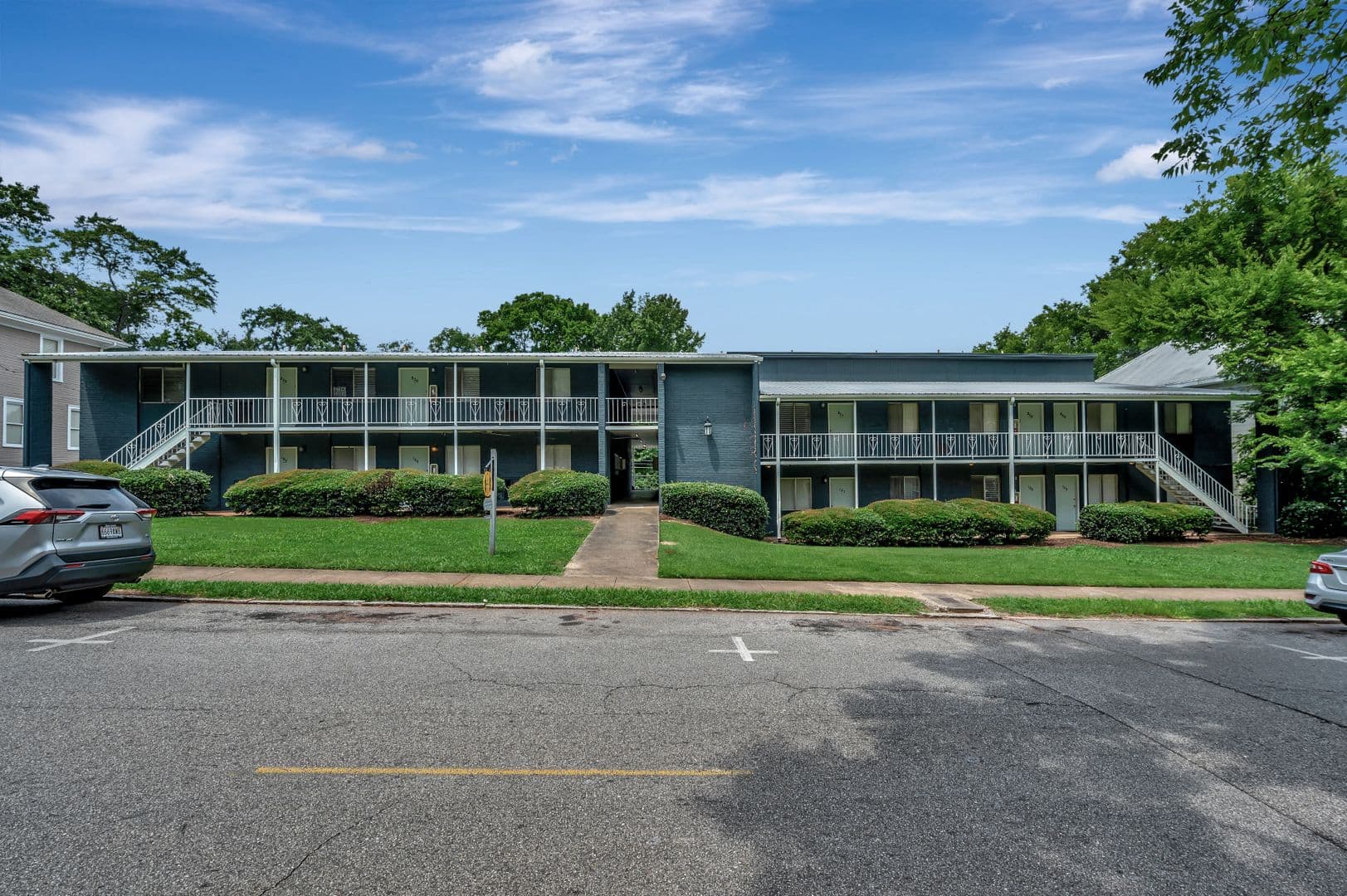 Birmingham Apartment: 1620 11th Place S