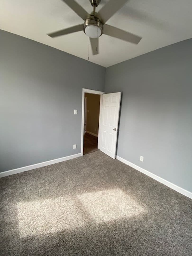 Collinsville House: 408 W. Clay Street