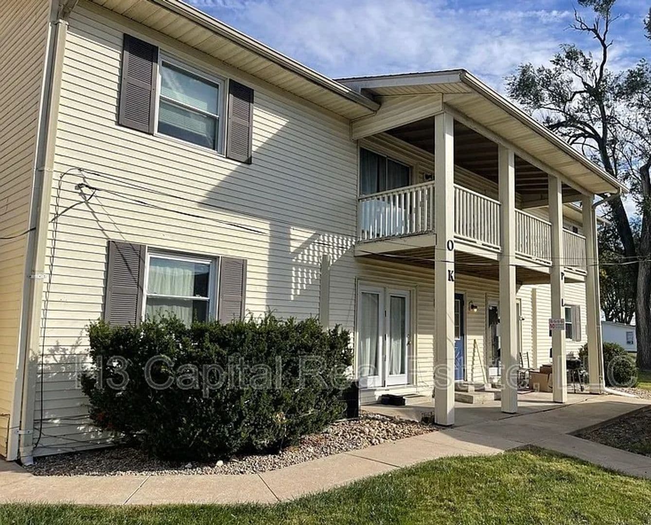 Jerseyville Apartment: 410 George St