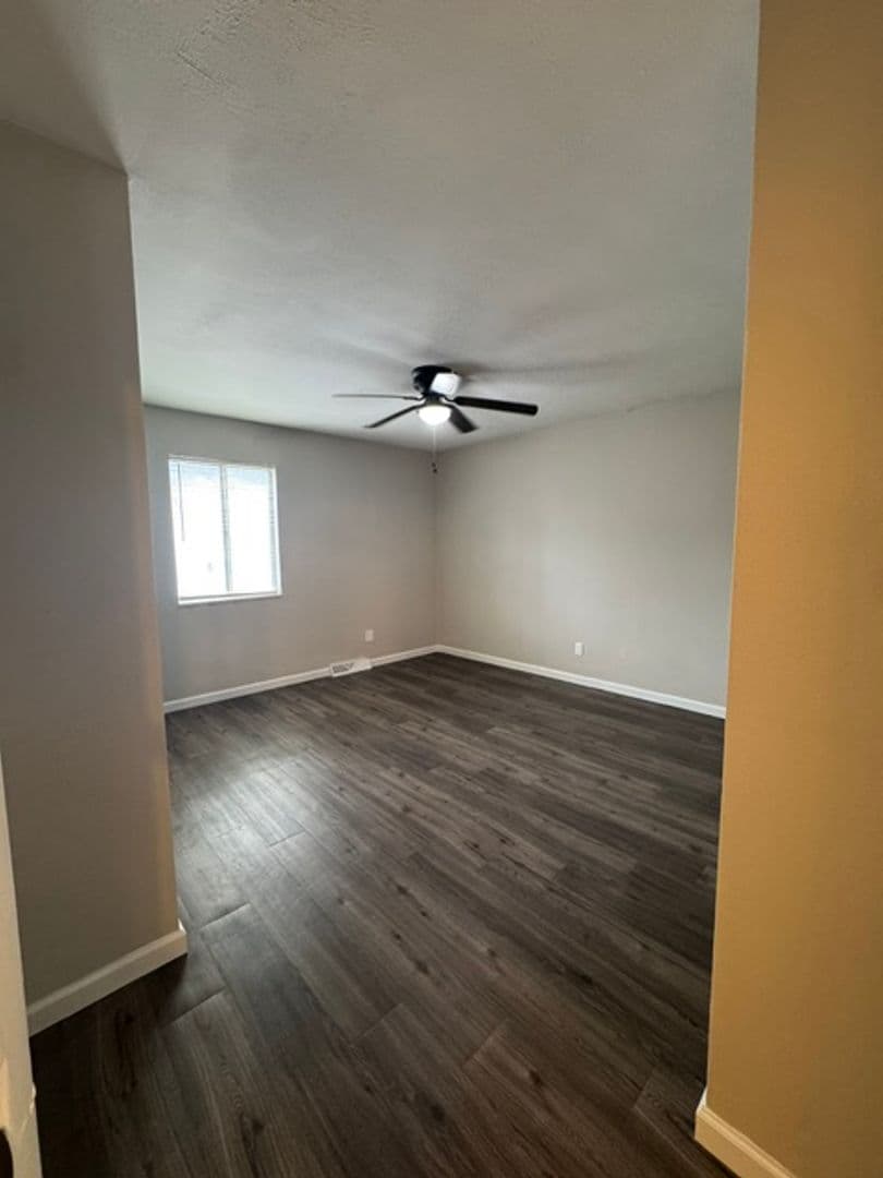 Fairview Heights Apartment: 421 Joseph Drive