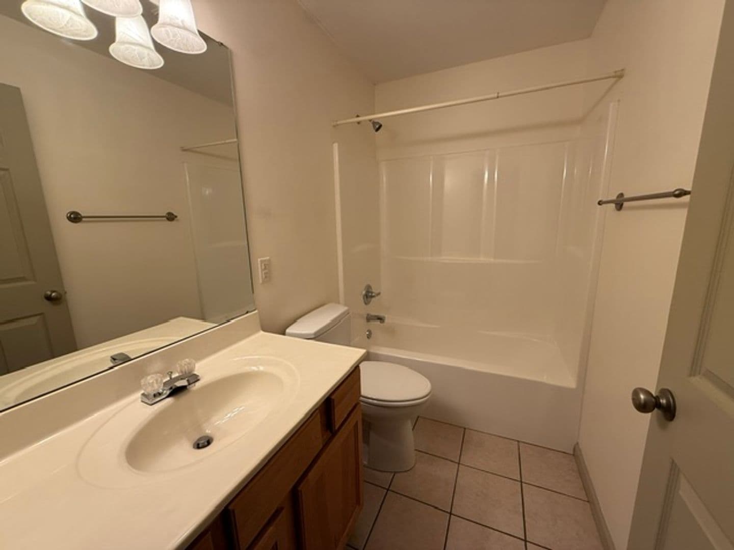 Highland House: 125 Chase Way
