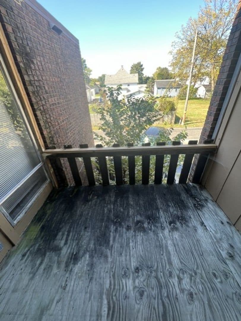 Collinsville Apartment: 123 St. Louis Road