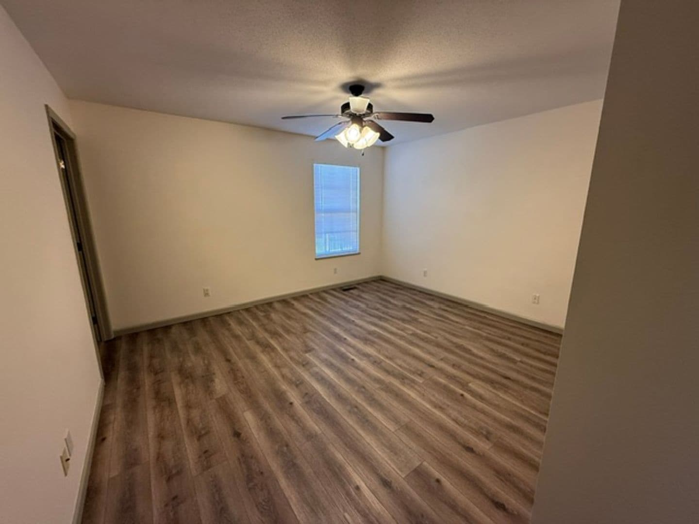 Highland House: 125 Chase Way