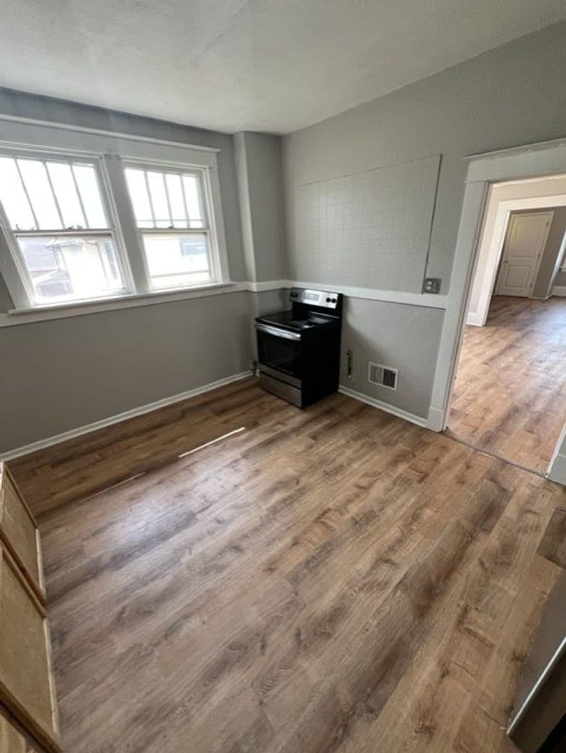 Granite City Townhome: 2446 State Street A