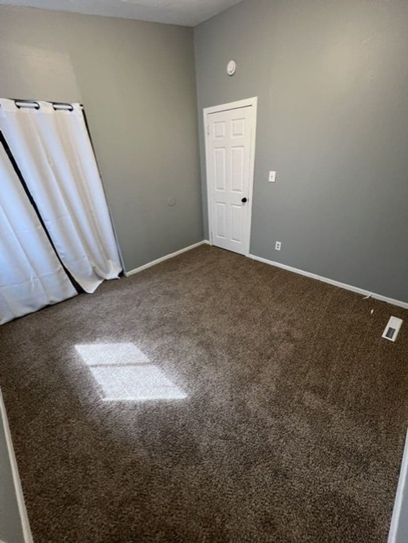 Granite City House: 2204 Wilson Ave.