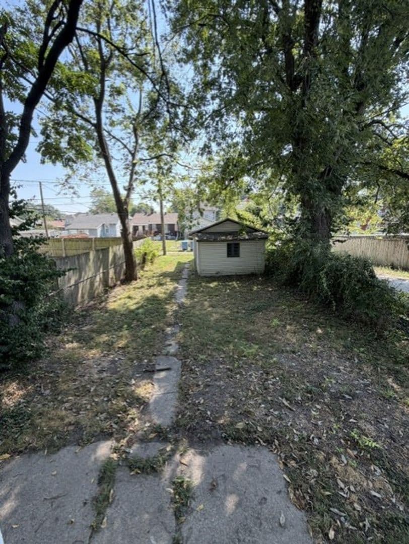 Granite City House: 2426 Adams St.