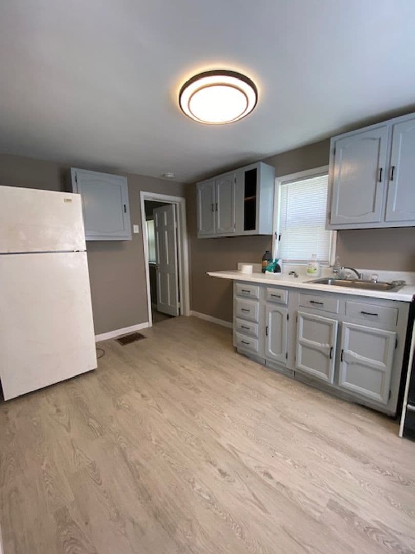 Alton House: 2506 Tibbit St.