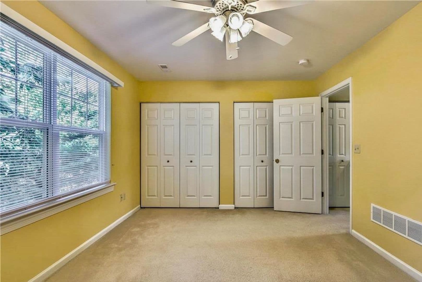 Swansea Townhome: 4059 Gentry Lane