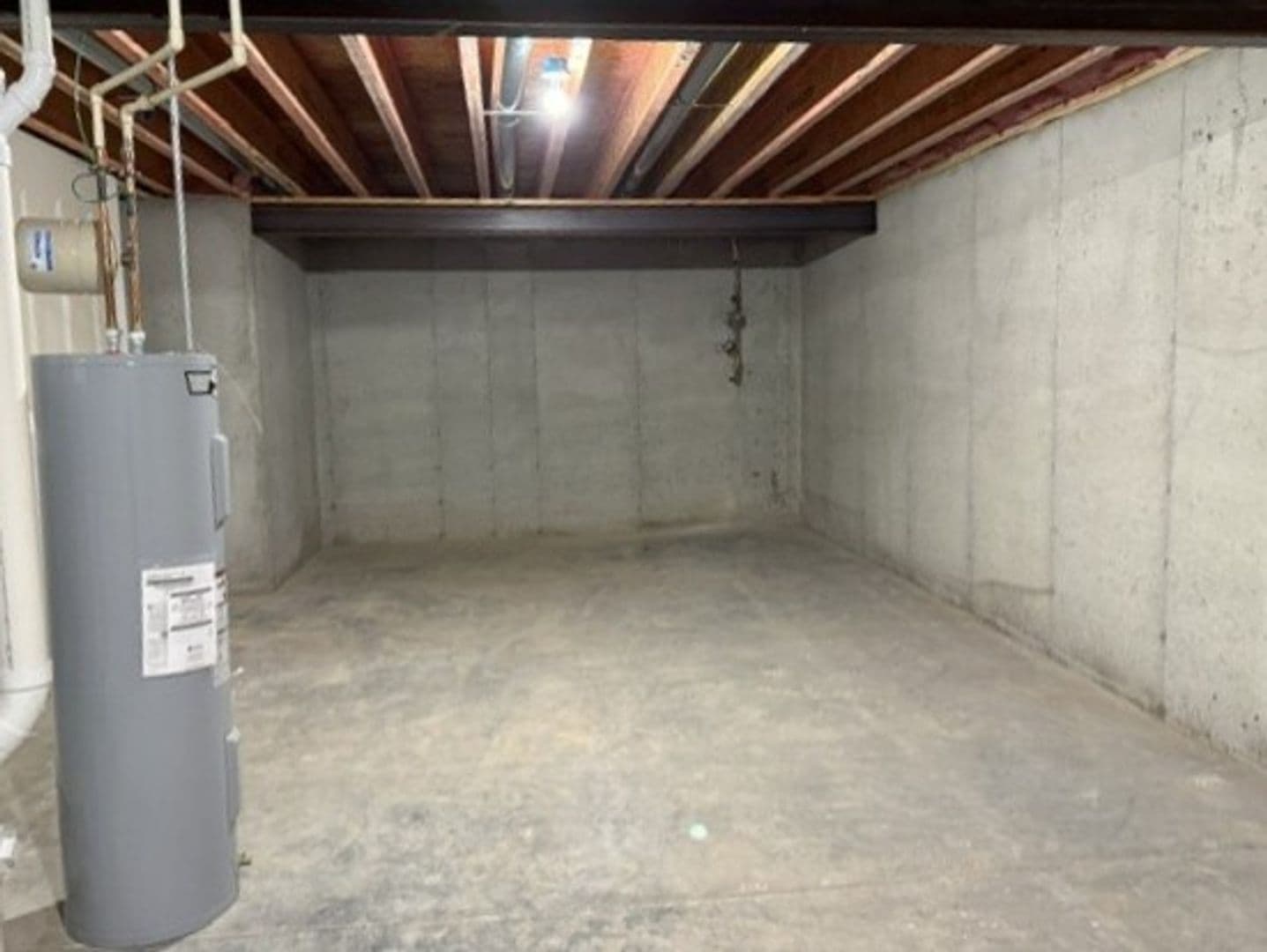 Highland Apartment: 120 Crimson Court