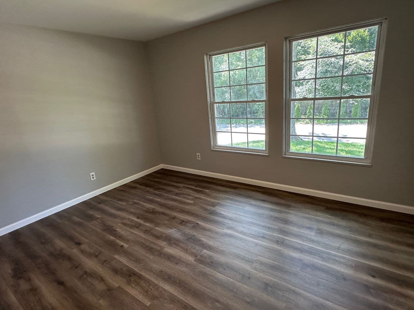 Belleville Apartment: 100 Gettysburg