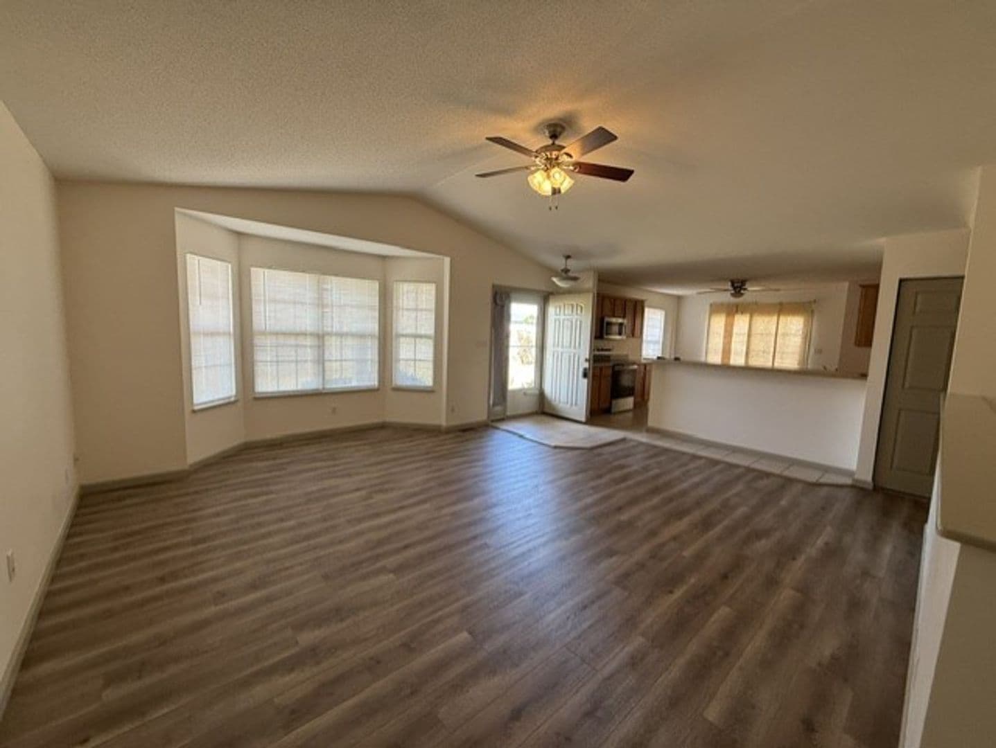 Highland House: 125 Chase Way